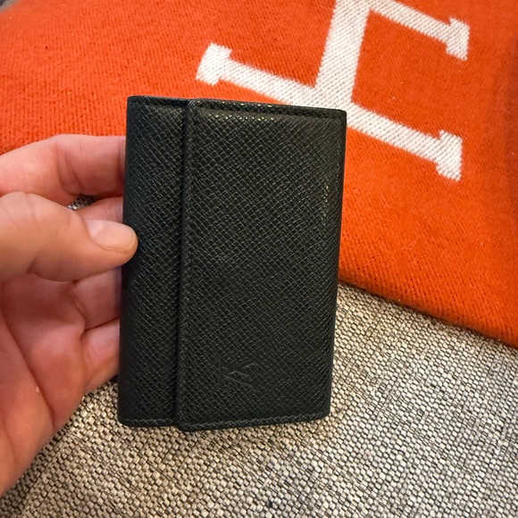 Louis Vuitton Dark Leather Key Holder - Picture 1 of 3